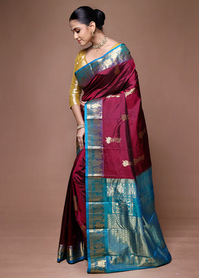 Maroon Handloom Kanjivaram Pure Silk Saree With Blouse Piece