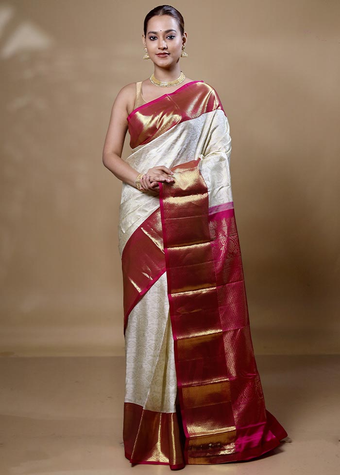 White Handloom Kanchipuram Pure Silk Saree With Blouse Piece