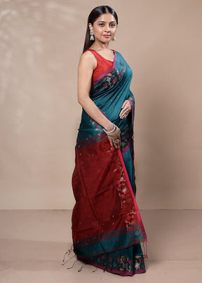 Green Khadi Cotton Saree With Blouse Piece