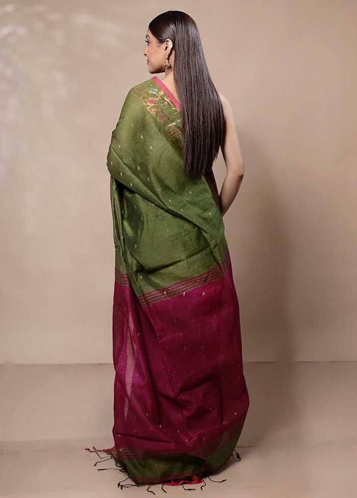 Green Khadi Cotton Saree With Blouse Piece