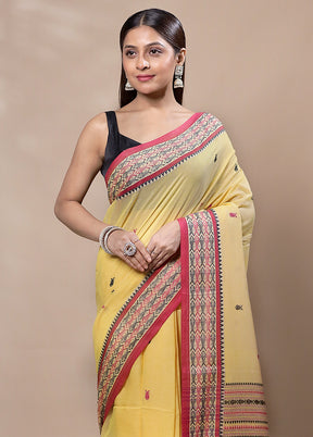 Yellow Khadi Cotton Saree With Blouse Piece