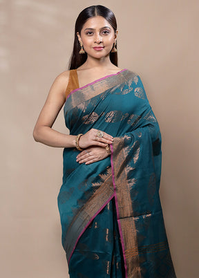 Green Khadi Cotton Saree With Blouse Piece