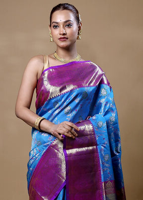 Blue Handloom Kanchipuram Pure Silk Saree With Blouse Piece