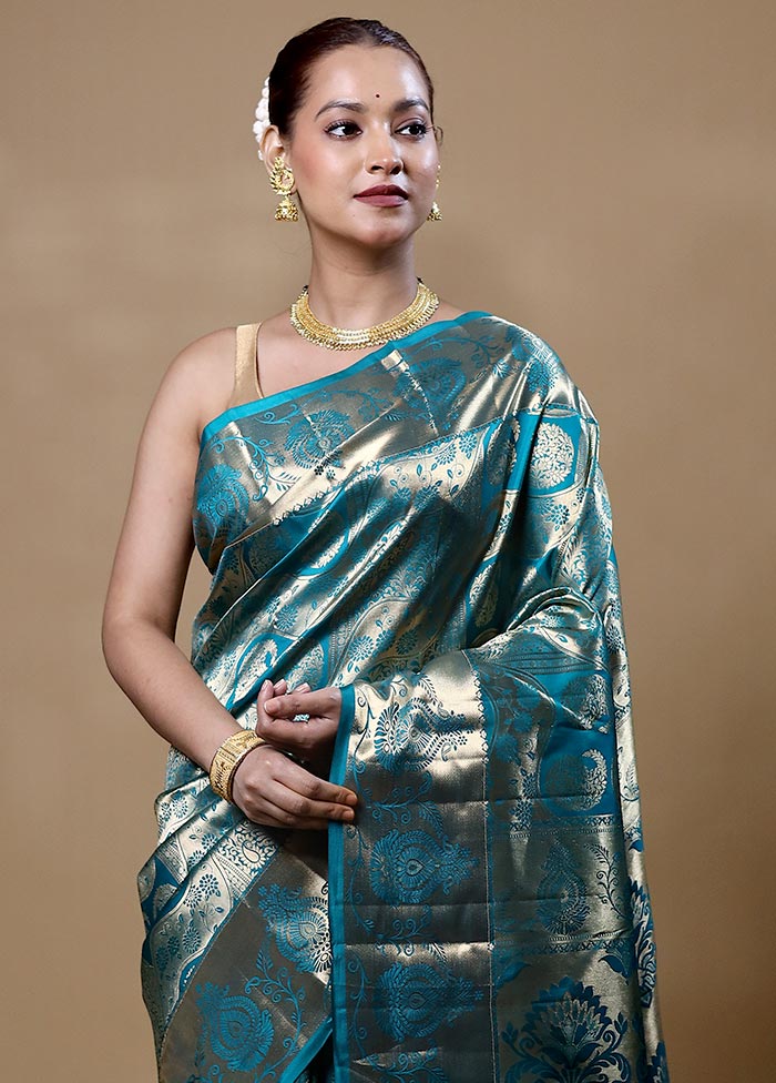 Blue Handloom Kanjivaram Pure Silk Saree With Blouse Piece