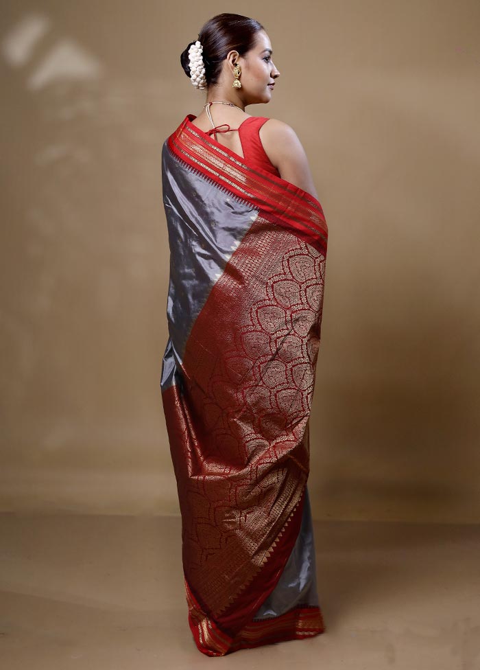 Grey Handloom Kanjivaram Pure Silk Saree With Blouse Piece