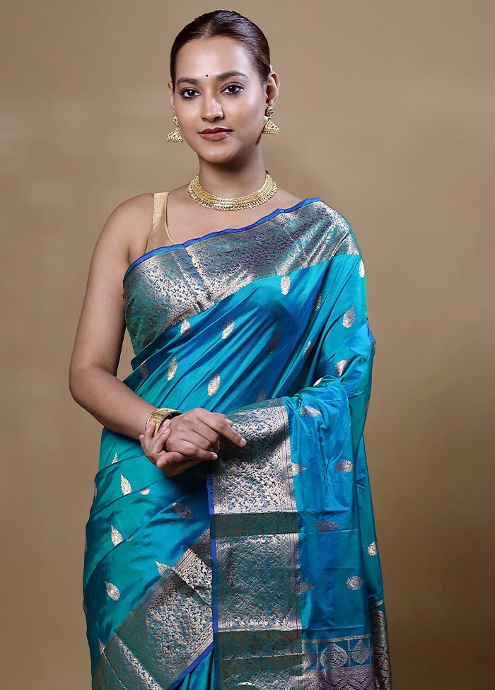 Blue Handloom Kanjivaram Pure Silk Saree With Blouse Piece