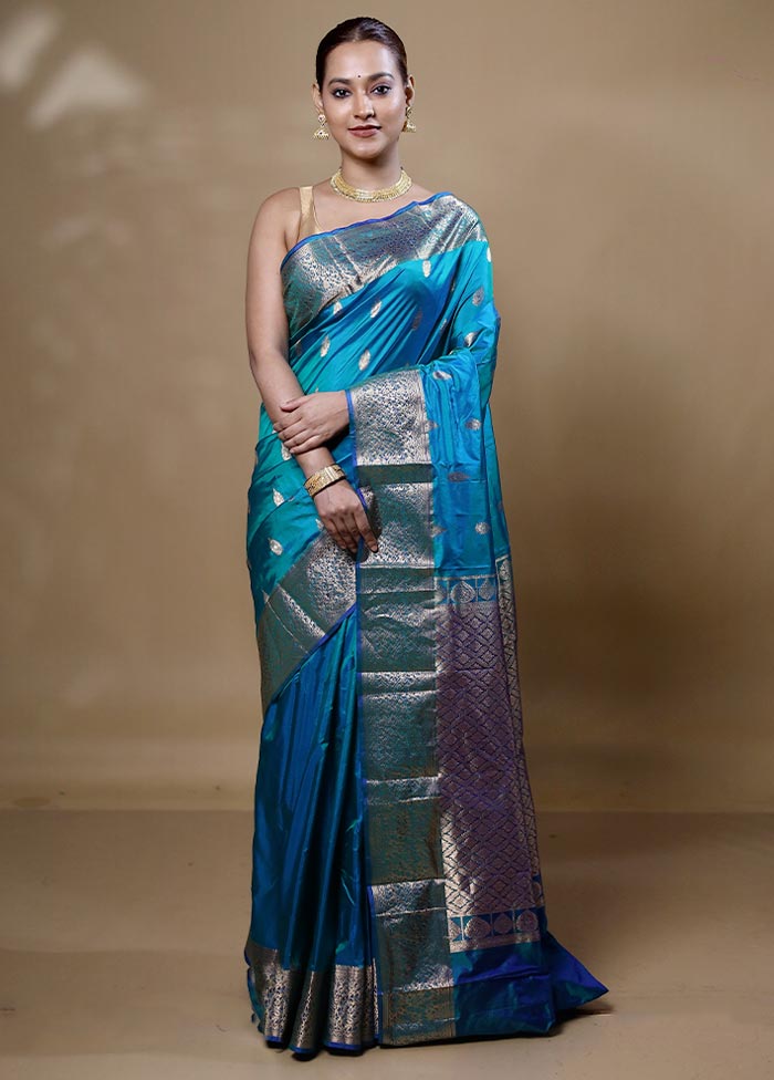 Blue Handloom Kanjivaram Pure Silk Saree With Blouse Piece