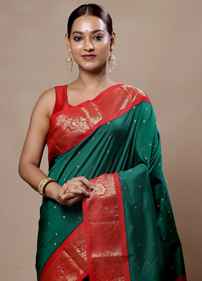 Green Kanjivaram Silk Saree With Blouse Piece