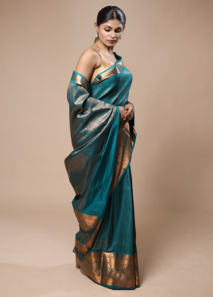 Green Kanjivaram Silk Saree With Blouse Piece