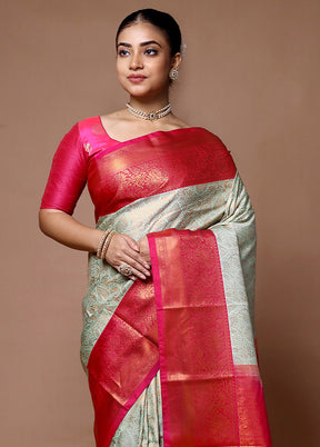 Green Kanjivaram Silk Saree With Blouse Piece