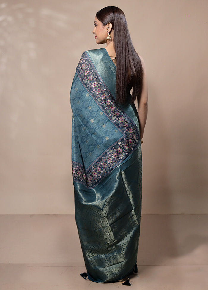 Green Dupion Silk Saree With Blouse Piece