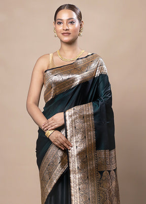 Green Banarasi Silk Saree With Blouse Piece