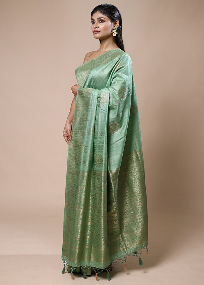 Green Dupion Silk Saree With Blouse Piece