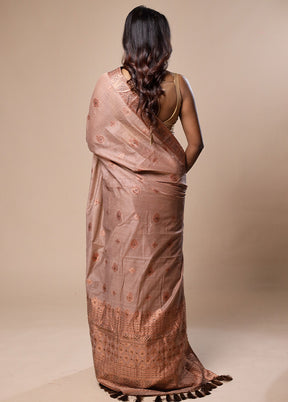 Cream Assam Silk Saree With Blouse Piece