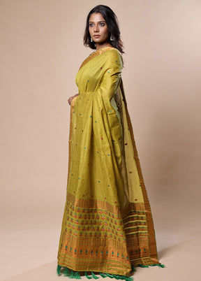 Green Assam Silk Saree With Blouse Piece