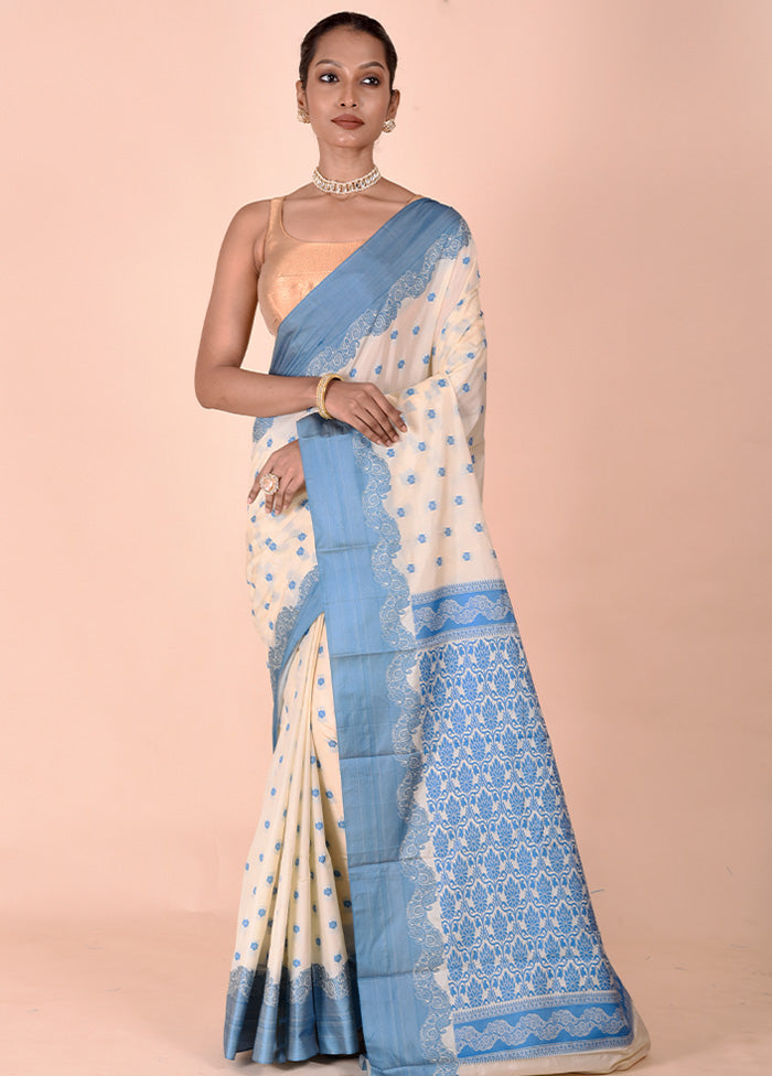 Cream Kanjivaram Silk Saree With Blouse Piece