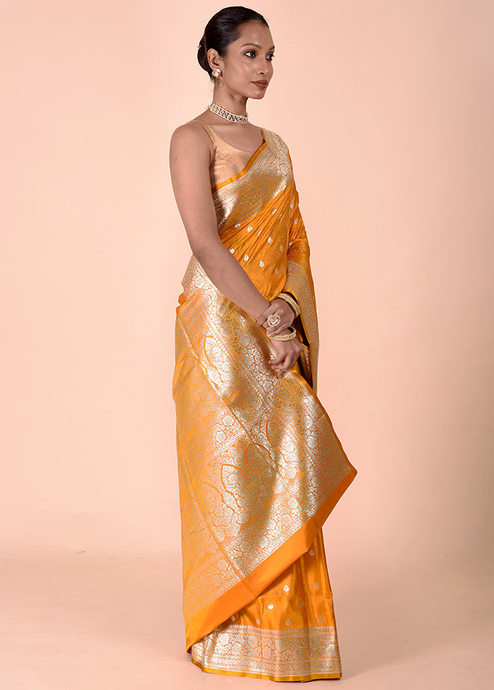 Yellow Tanchoi Silk Saree With Blouse Piece