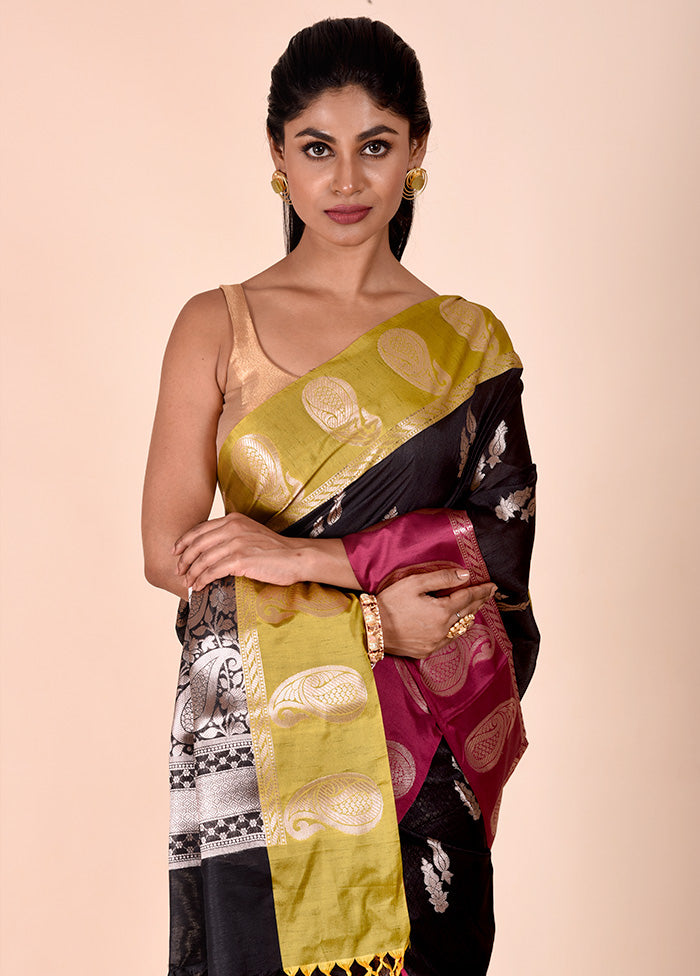 Black Cotton Saree With Blouse Piece