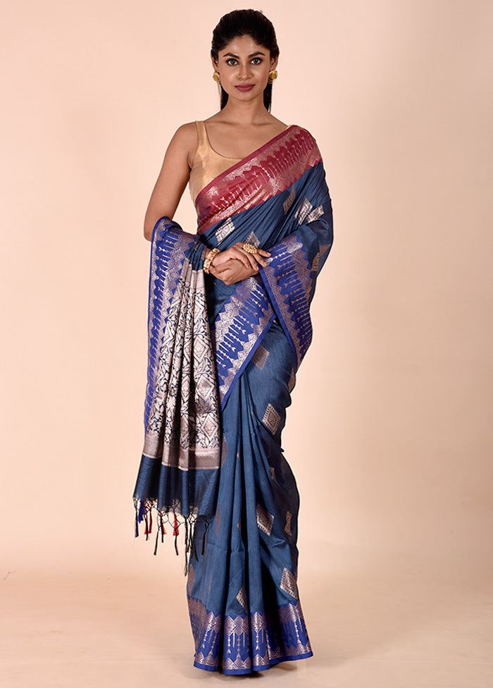 Blue Cotton Saree With Blouse Piece