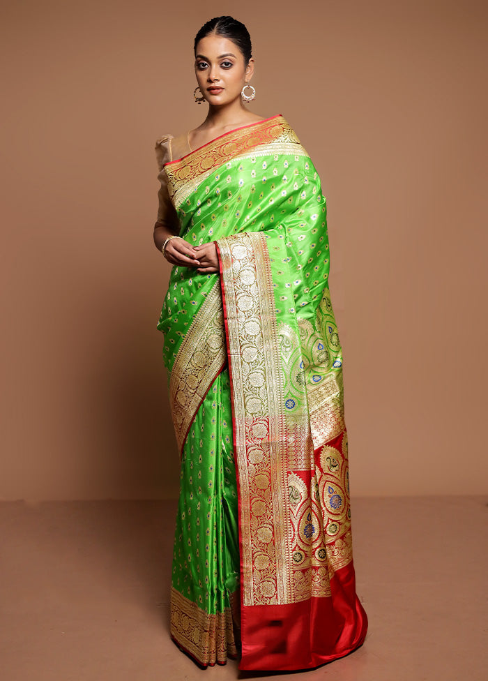 Green Handloom Banarasi Pure Silk Saree With Blouse Piece