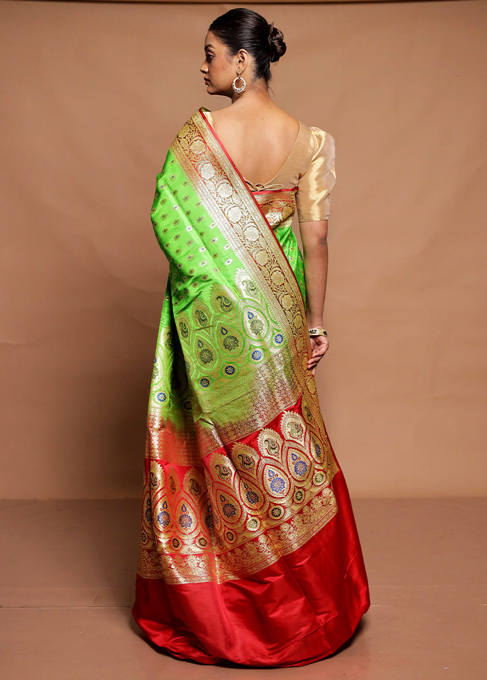 Green Handloom Banarasi Pure Silk Saree With Blouse Piece