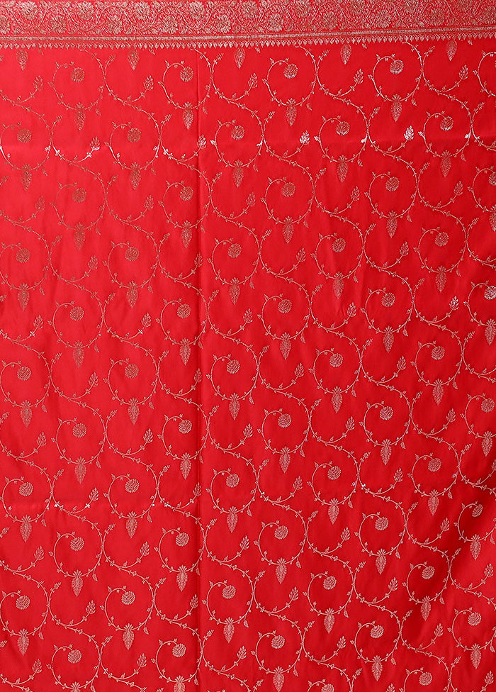 Red Banarasi Silk Saree With Blouse Piece