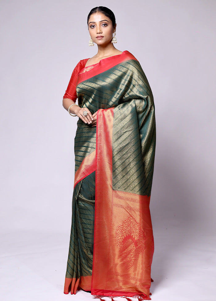 Green Dupion Silk Saree With Blouse Piece