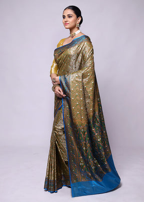 Mehendi Tanchoi Silk Saree With Blouse Piece