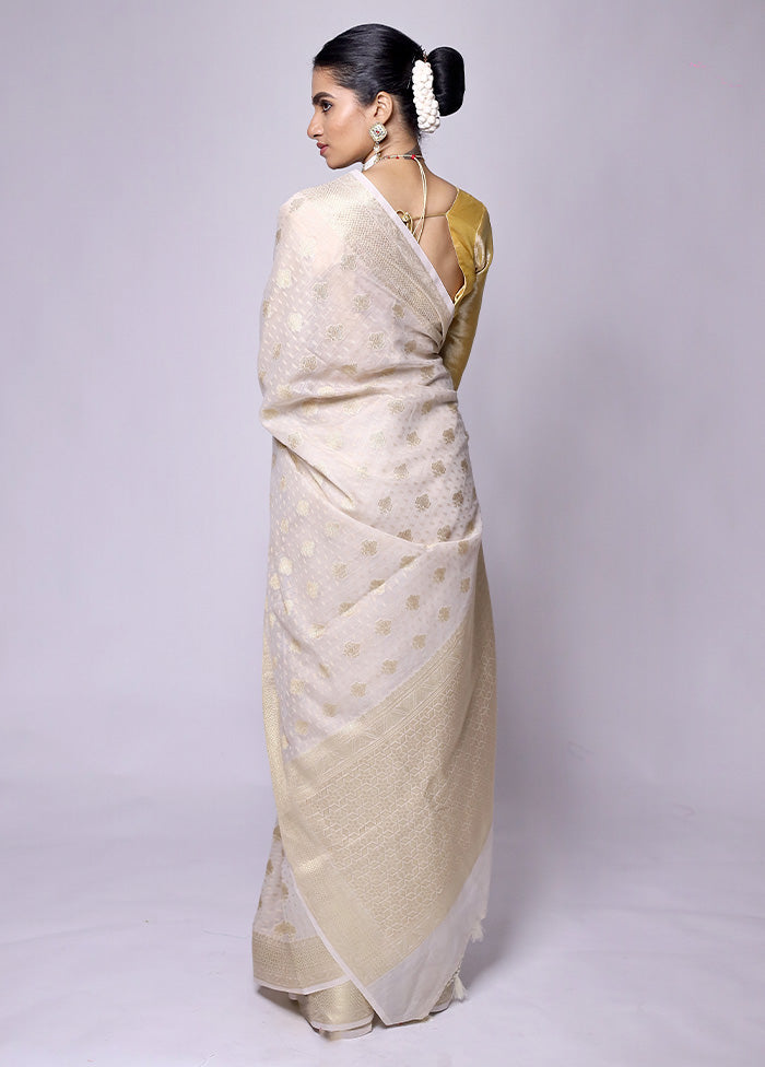 White Kora Silk Saree With Blouse Piece