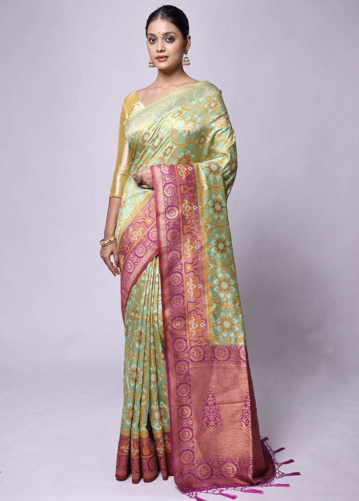 Green Dupion Silk Saree With Blouse Piece