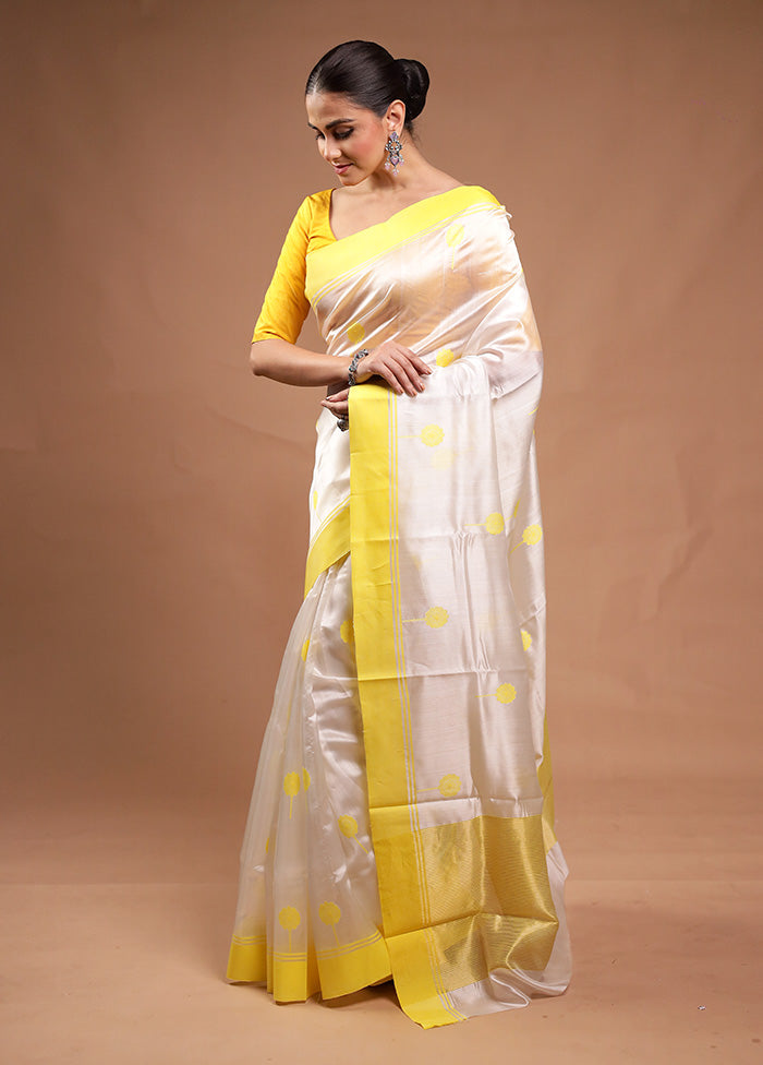 White Handloom Chanderi Pure Cotton Saree With Blouse Piece