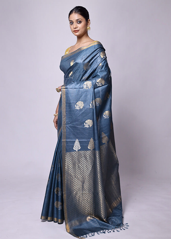 Grey Handloom Tussar Pure Silk Saree With Blouse Piece