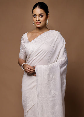 White Handloom Pure Cotton Saree With Blouse Piece