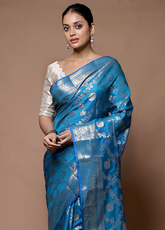 Blue Uppada Silk Saree With Blouse Piece