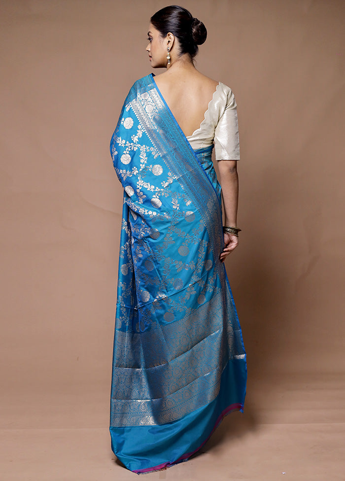 Blue Uppada Silk Saree With Blouse Piece