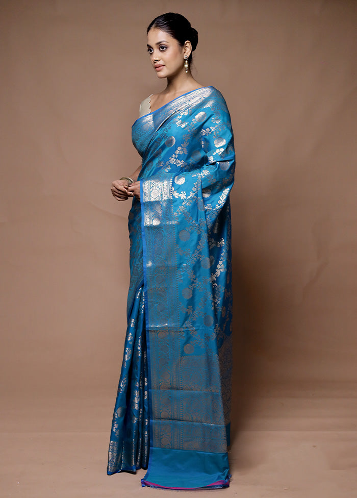 Blue Uppada Silk Saree With Blouse Piece