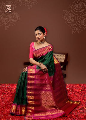 Green Gadwal Pure Silk Saree Without Blouse Piece