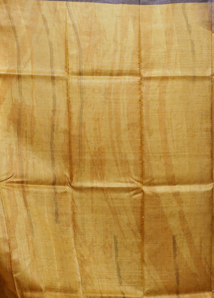 Cream Handloom Tussar Pure Silk Saree With Blouse Piece