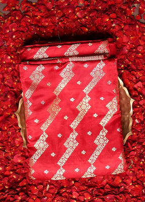 Red Handloom Banarasi Pure Silk Saree With Blouse Piece