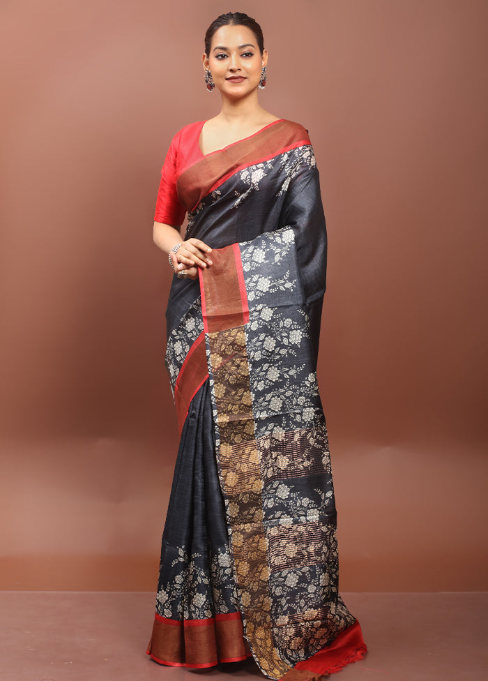 Grey Tussar Silk Saree With Blouse Piece