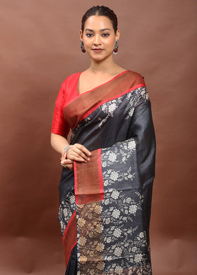 Grey Tussar Silk Saree With Blouse Piece