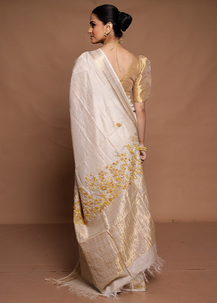 Cream Handloom Tussar Pure Silk Saree With Blouse Piece