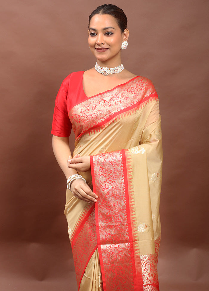 Cream Kanjivaram Silk Saree With Blouse Piece