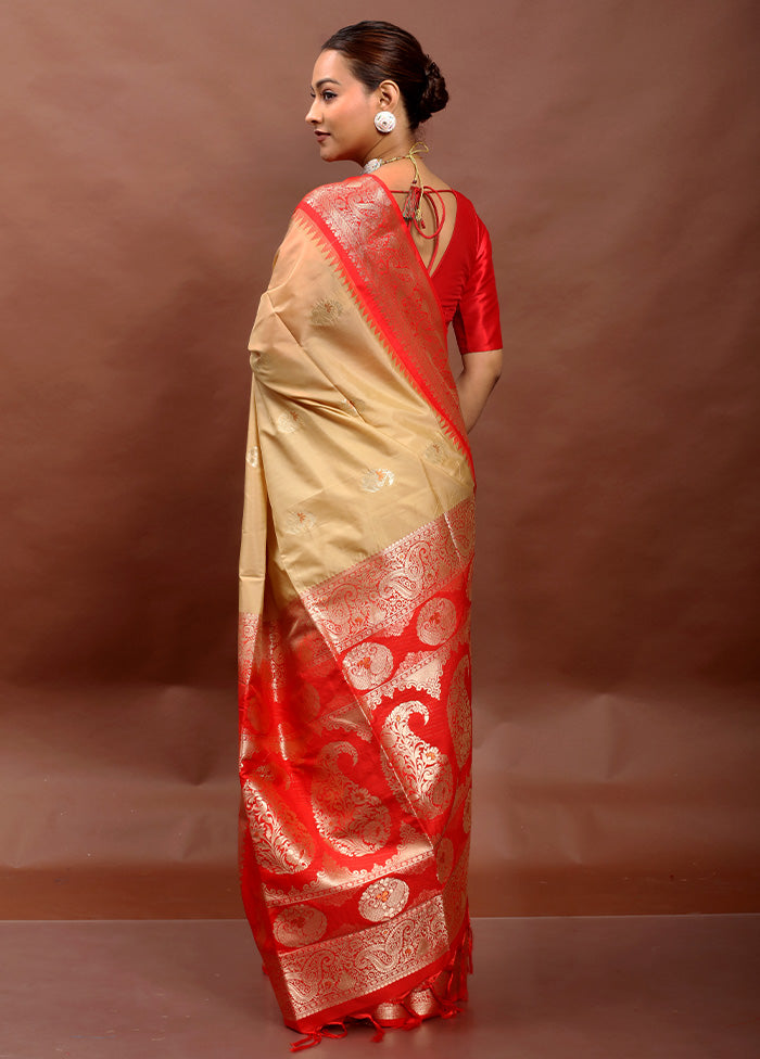 Cream Kanjivaram Silk Saree With Blouse Piece