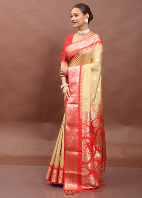 Cream Kanjivaram Silk Saree With Blouse Piece