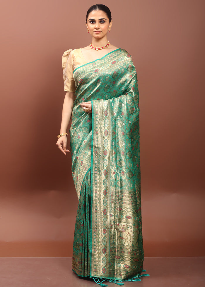 Green Dupion Silk Saree With Blouse Piece