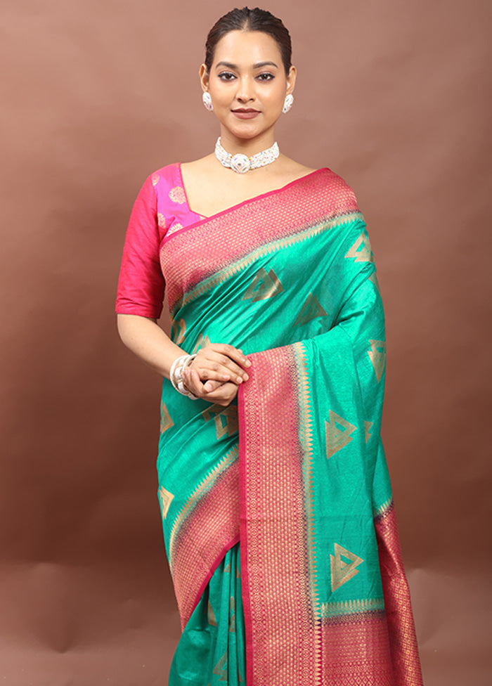 Green Dupion Silk Saree With Blouse Piece