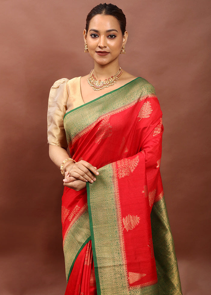 Red Dupion Silk Saree With Blouse Piece