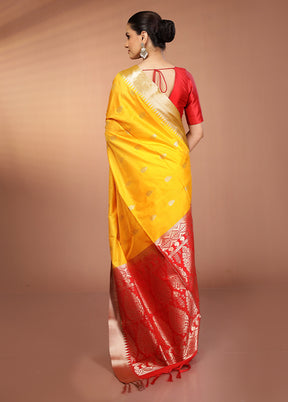 Yellow Kanjivaram Silk Saree With Blouse Piece