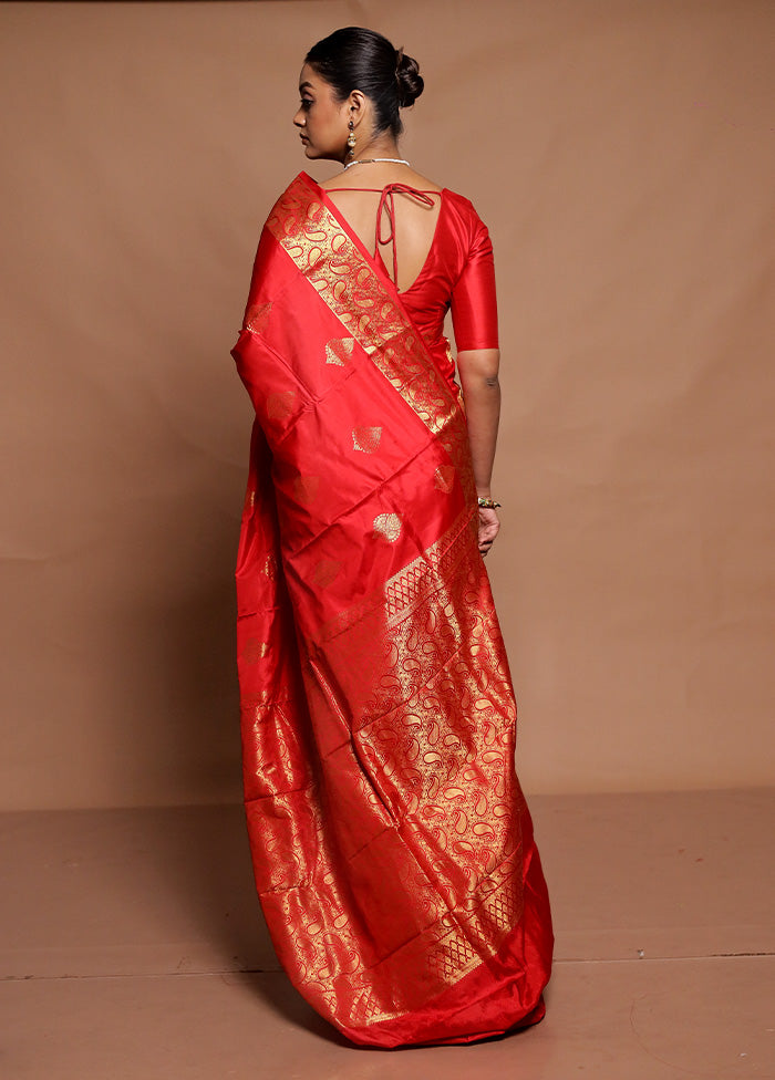 Red Handloom Kanchipuram Pure Silk Saree With Blouse Piece